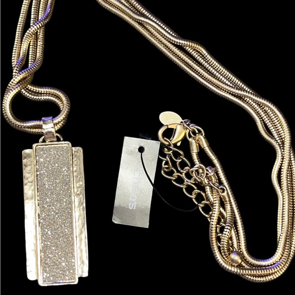 NWT Chico’s Gold and Silver Metallic Rectangle Pendant Necklace - Picture 5 of 5